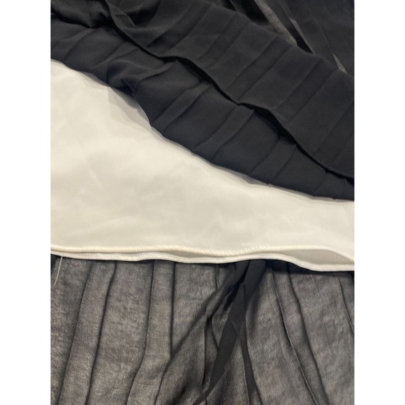 Meneser Grommet Button Embellished Pleated Shift Dress - Picture 11 of 11